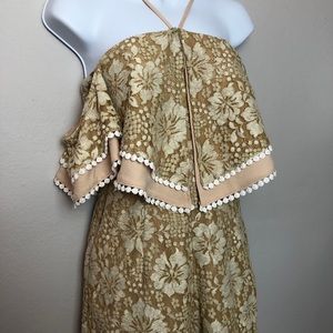 Beige and white lace romper - golden tone